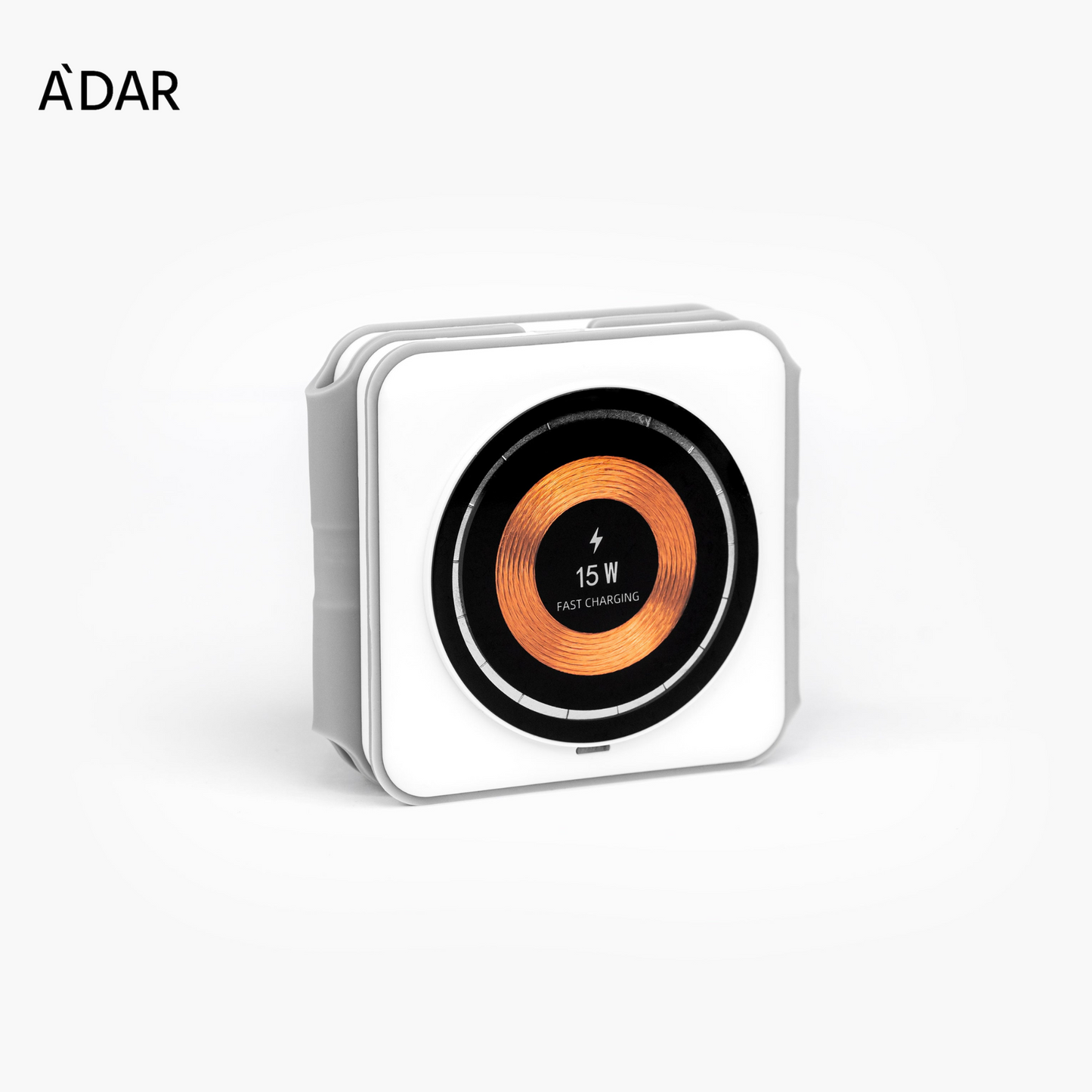 TravelMaster – Foldable 3-in-1 Wireless Charging Station